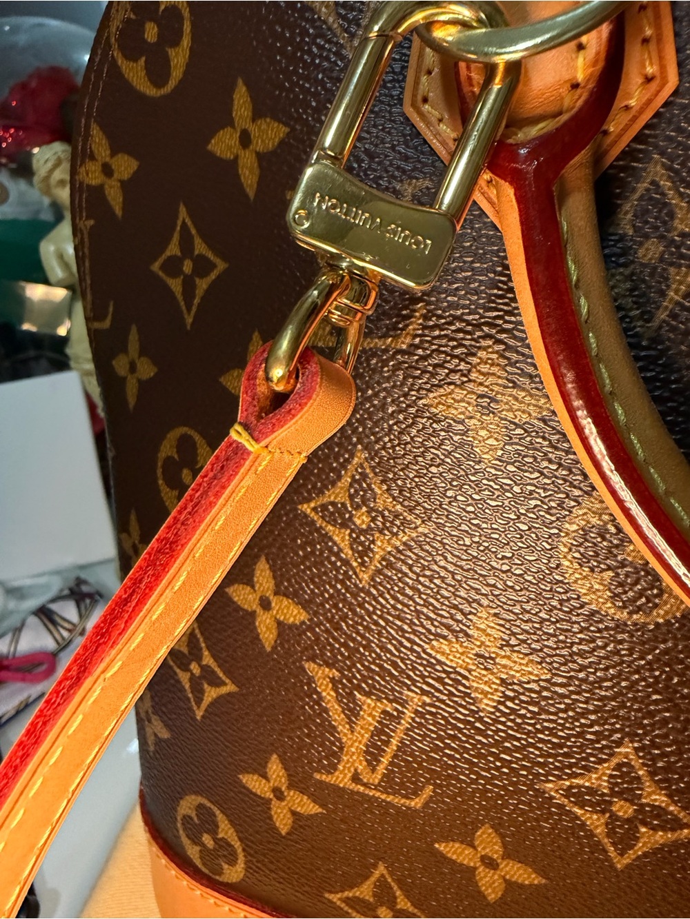 Authentic Louis Vuitton alma PM Monogram with strap,dusty,organizer,COA ❤️🤎❤️ - Picture 15 of 16